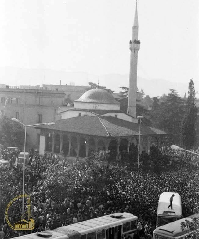 31 vite nga rihapja e xhamisë së Et’hem Beut në Tiranë (Foto/Video të rralla)