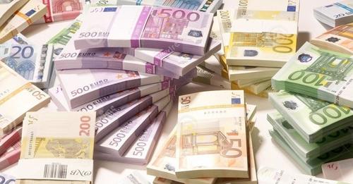  Për çfarë i shpenzojnë paratë shqiptarët, në krahasim me europianët