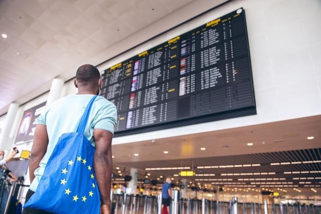 Rregulla të reja për udhëtimet, BE heq kufizimet për shtetet, i vendos për individët