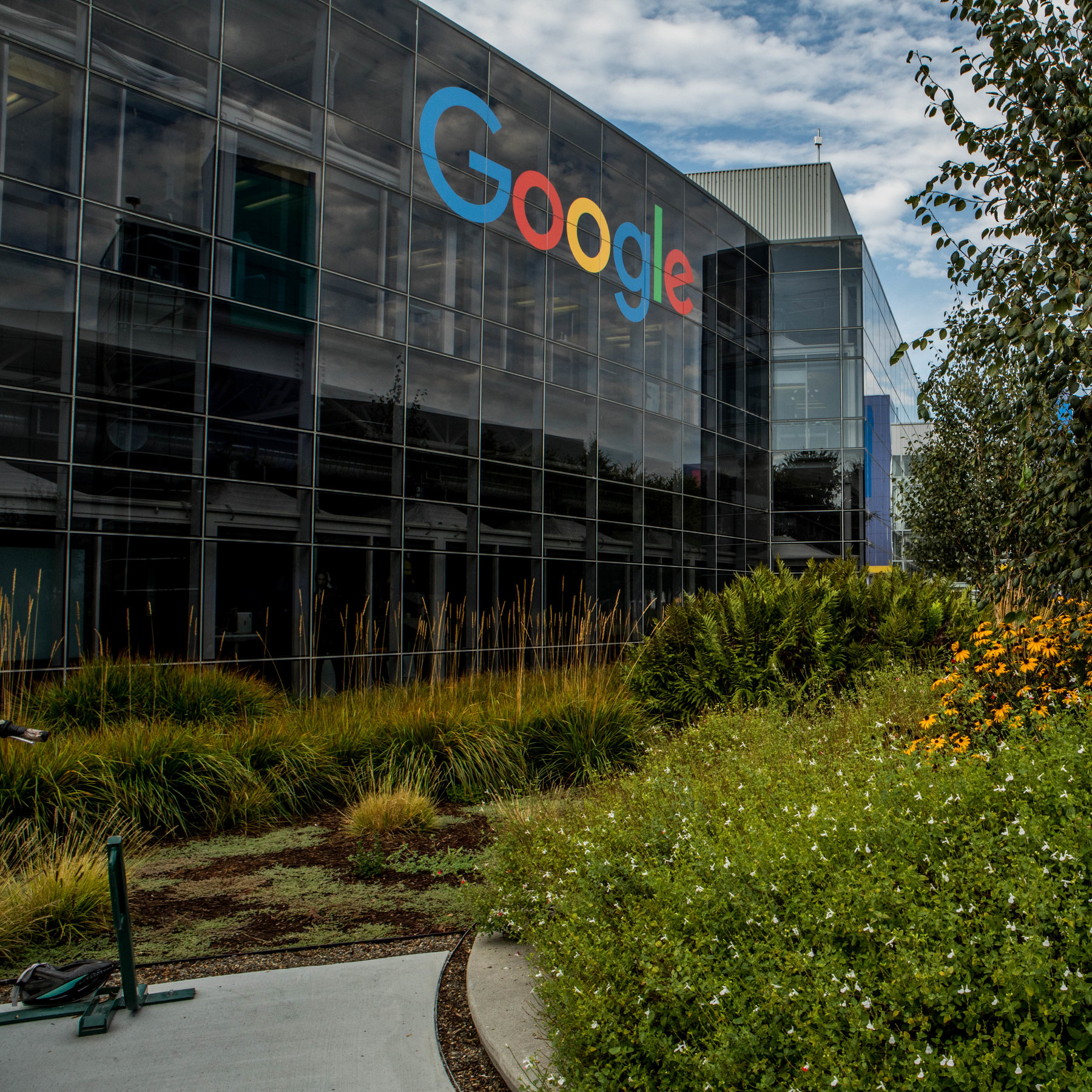  Google blen një kompani të sigurisë kibernetike për $5.4 miliardë