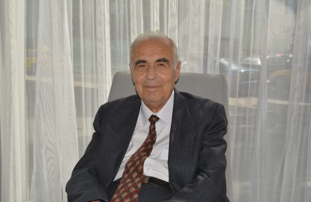 Ndërron jetë Abdulatif Arnauti, përkthyesi më i mirë i letërsisë shqipe në gjuhën arabe