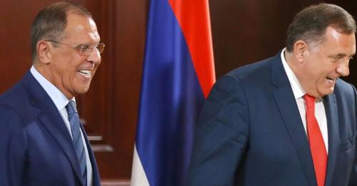 Rusi-Ukrainë, BE frikë nga tensionet në Bosnje, dërgon 500 trupa shtesë, Dodik telefonon Lavrovin