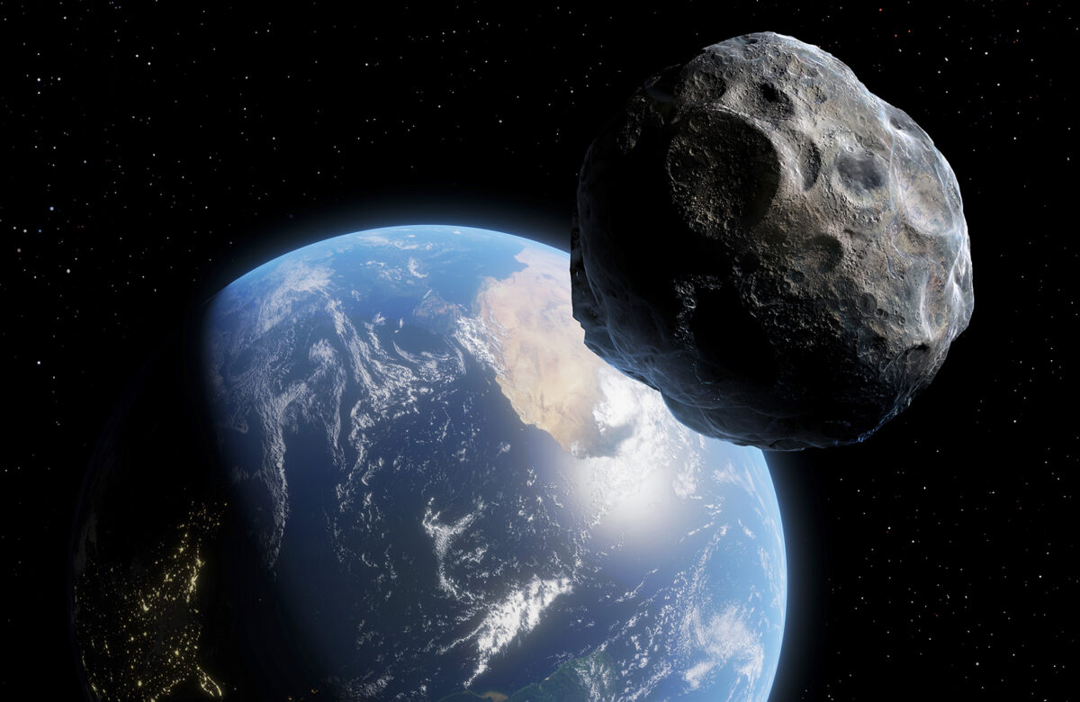Sytë nga qielli, Asteroidi më i madh i vitit do të kalojë afër Tokës sot