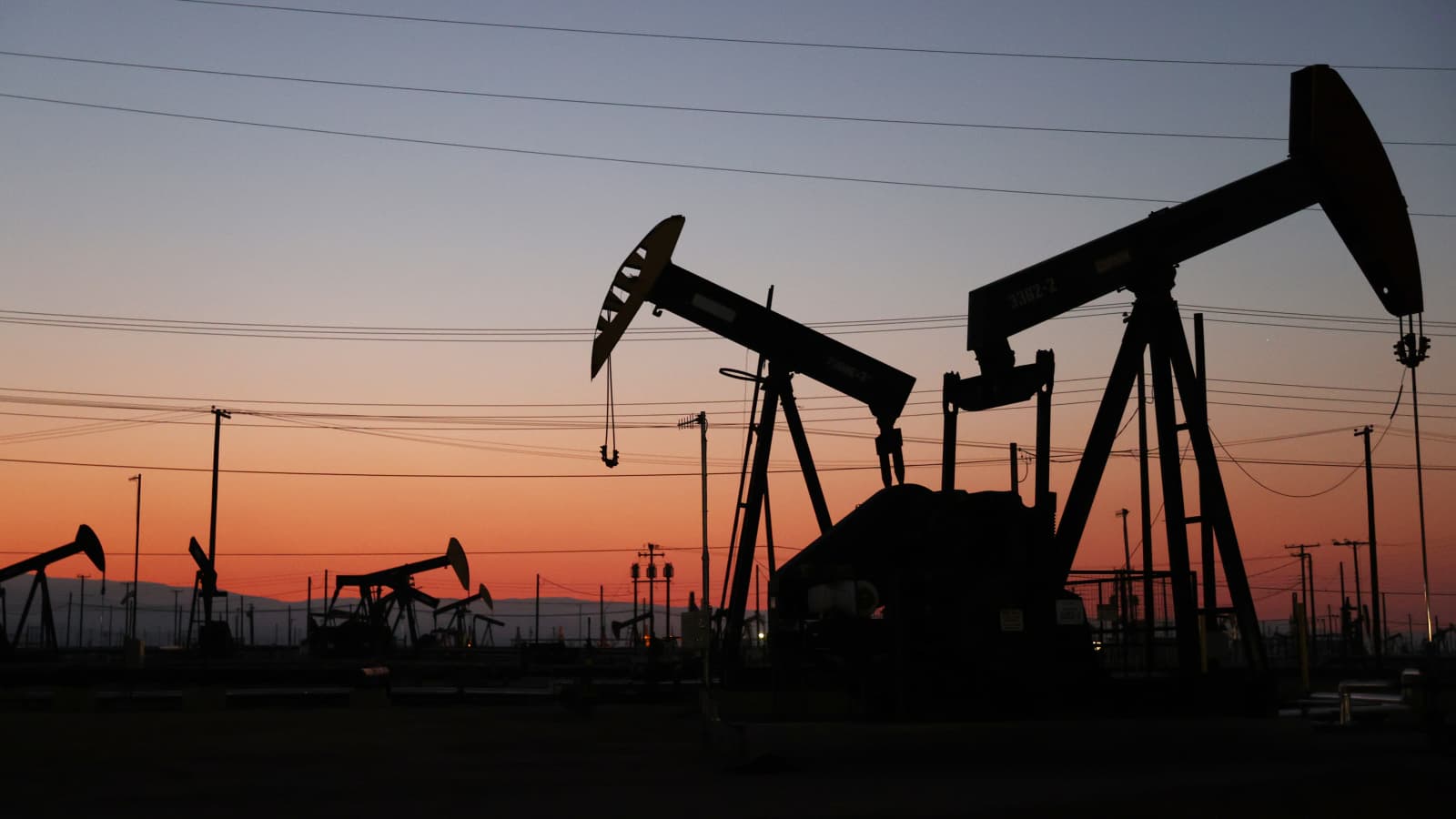  Bie sërish çmimi i naftës në tregun botëror