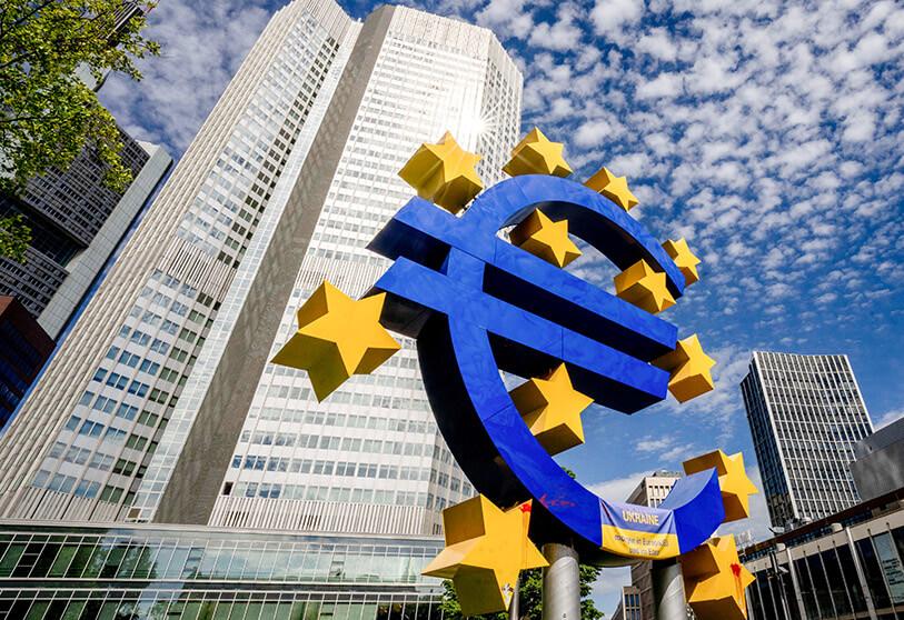 Raporti i ri: Europianët, 3,000 euro më të varfër çdo vit që pas krizës financiare