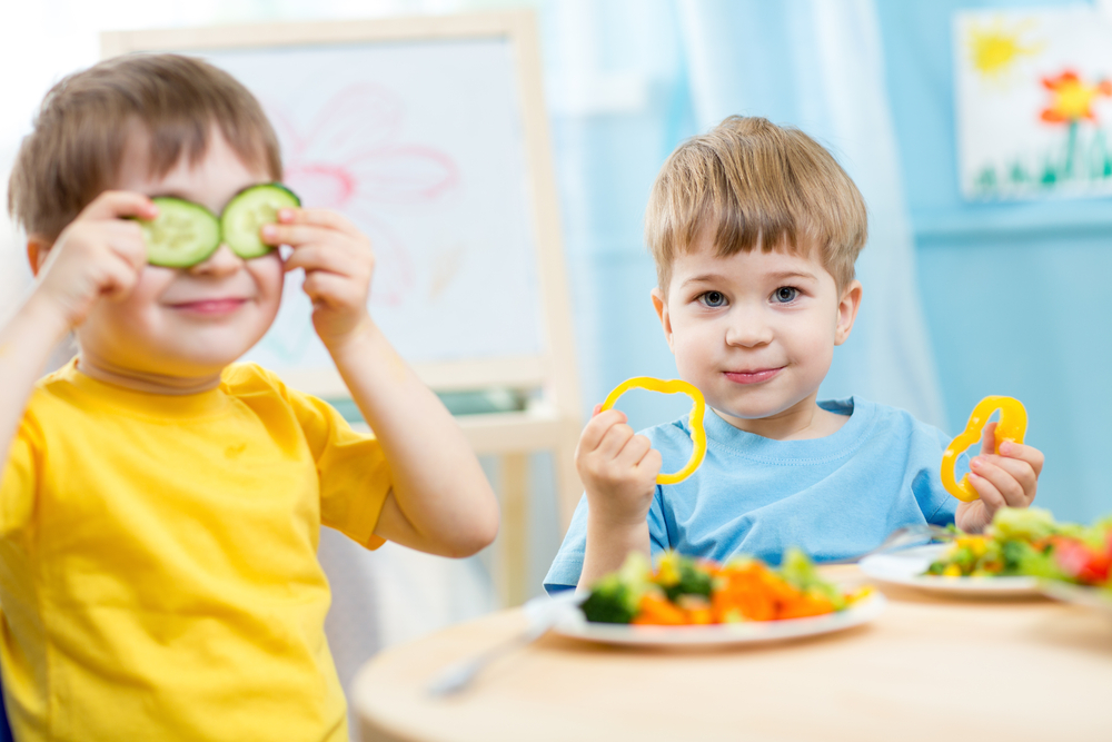 Studim: Lërini fëmijët të hanë çfarë dëshirojnë ata, ndikon në inteligjencën e tyre