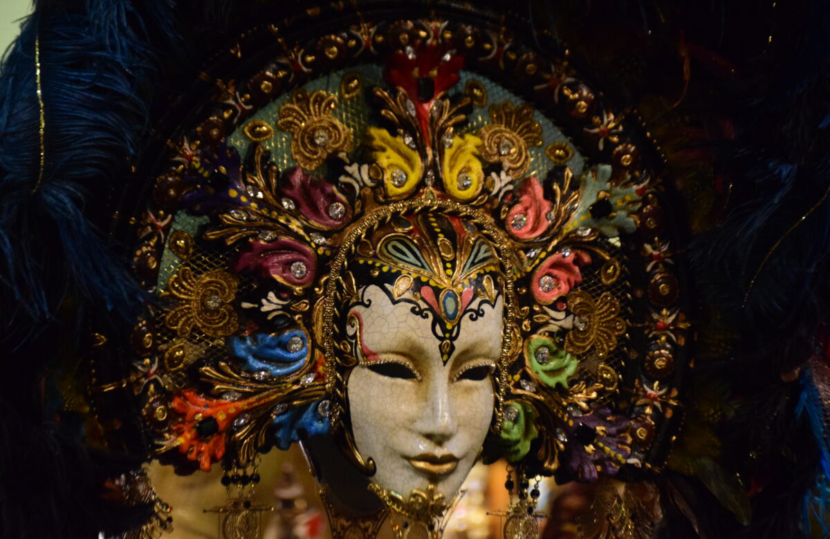 Maskat veneciane që prodhohen në Shkodër