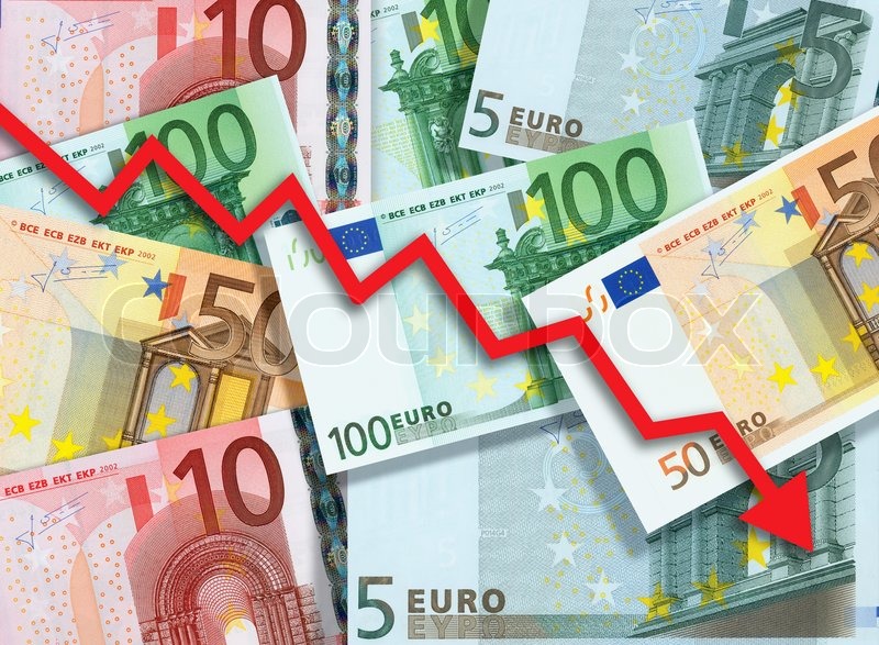 Euro bie në minimumin historik