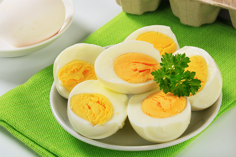 Çfarë ndodh me trupin tuaj nese hani çdo ditë 2 vezë?