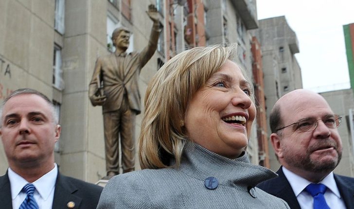  Hillary Clinton mbush 76 vjet, gruaja e fuqishme që ndihmoi shumë në çështjen e Kosovës