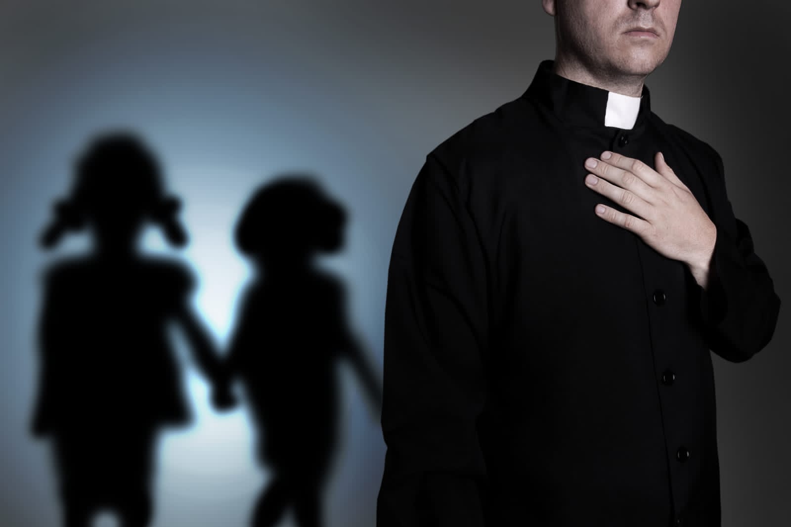  Spanjë|Mbi 200 mijë fëmijë të abuzuar seksualisht nga priftërinjtë e Kishës Katolike
