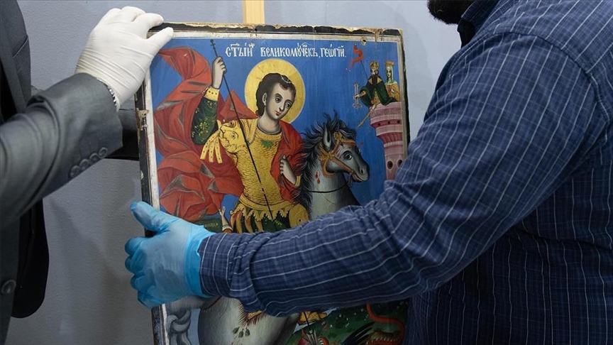Shqipëria i kthen Maqedonisë së Veriut 20 ikona të kishave dhe manastireve