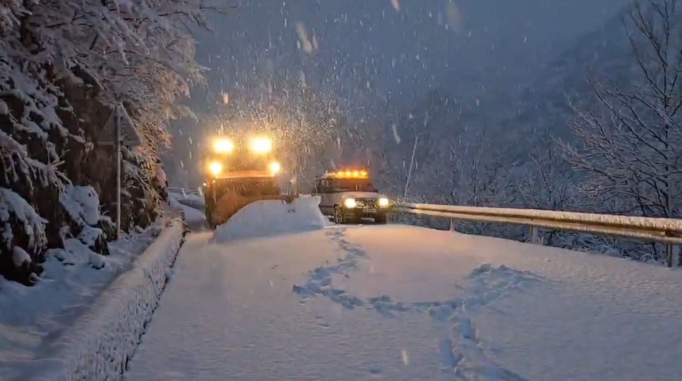  Bora zbardh disa zona të vendit