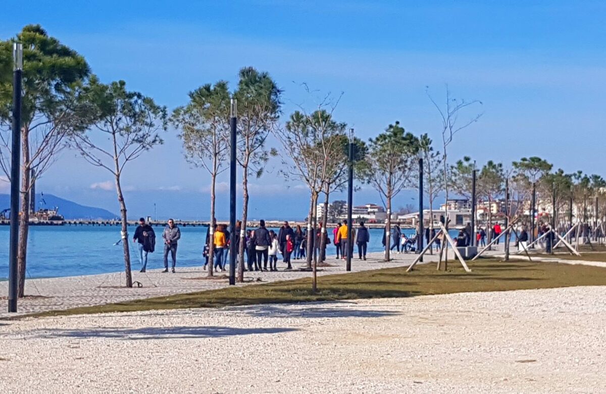 Korça dhe Vlora drejt ‘shuarjes’, fertiliteti më pak se një fëmijë për grua