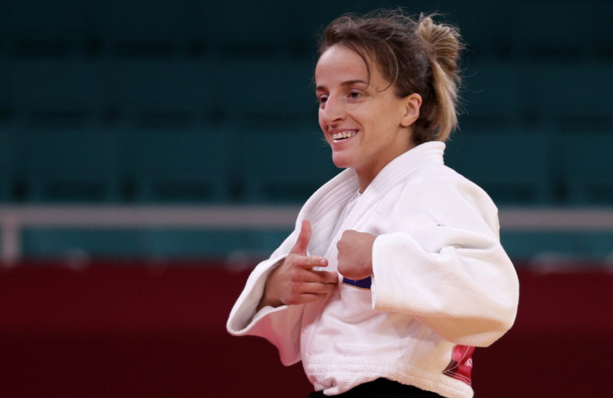 Distria Krasniqi fiton medalje të artë në Grand Slam të Parisit