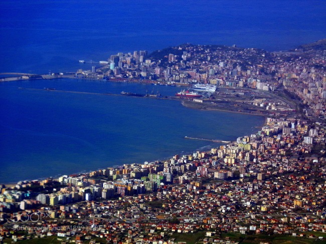 Durrësi, qyteti më i nxehtë i Ballkanit deri më 2040/ Shkaku betoni dhe ndërtimi