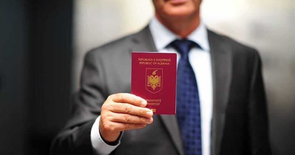 Lehtësohet procesi i rinovimit të pasaportës – mund të bëhet në çdo pikë aplikimi të Shqipërisë