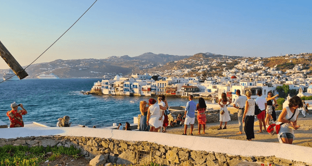  Shqiptarët si turistë shpenzojnë më shumë se italianët, francezët, spanjollët, grekët