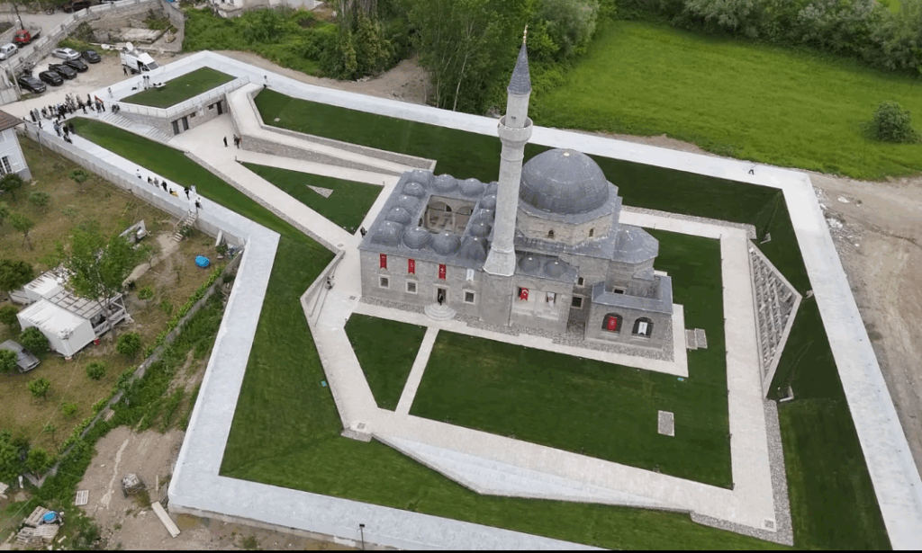 Një trashëgimi që rilind: Xhamia e Plumbit në Shkodër rihapet pas restaurimit të plotë