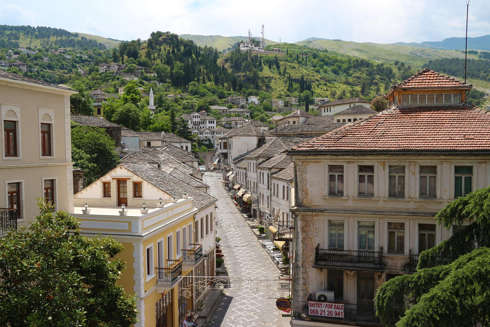  Gjirokastra kryeson plakjen e popullsisë, mosha mediane arrin 54.3 vjeç