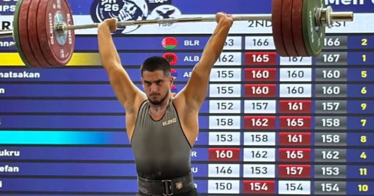  Ertjan Kofsha kampion Europe në shkëputje, medalje edhe në dygarësh